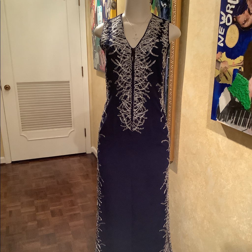 Jsong 2pc Maxi Dress And Jacket .